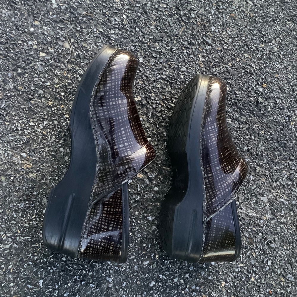 Dansko Professional Wide Clogs Bronze Grid Patent Leather Nursing Shoes EU 38 - Picture 10 of 16